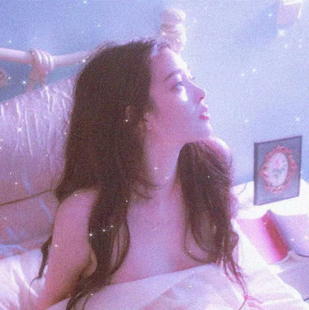 眼里余光都是你